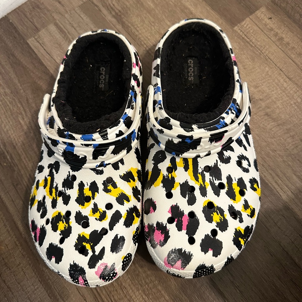 Crocs Multicolored Leopard Print Lined Clogs Big Kid Size J3 White Black Yellow